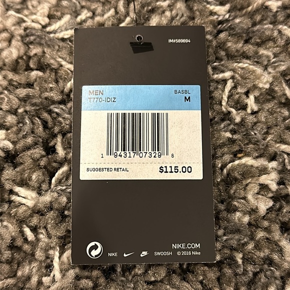 New NIKE Cleveland Indians / Guardians Jersey - Picture 13 of 13